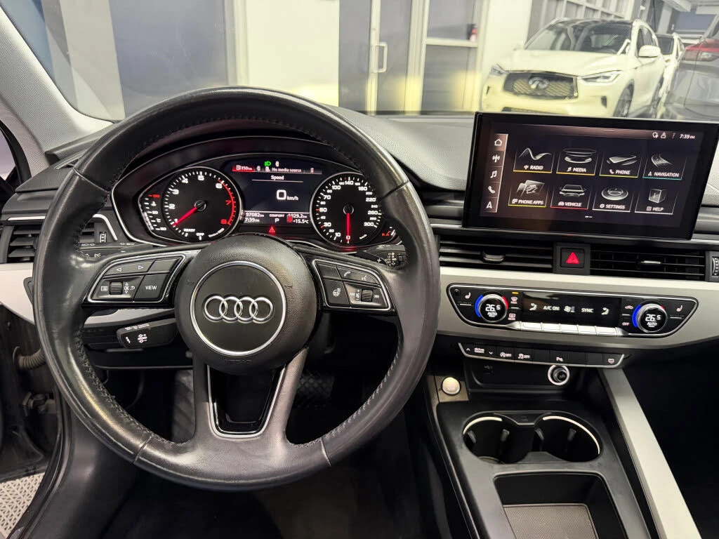 Audi A4 QUATTRO* KOMFORT* ПОДГРЕВИ* PANO* CAM* , снимка 12 - Автомобили и джипове - 54161920