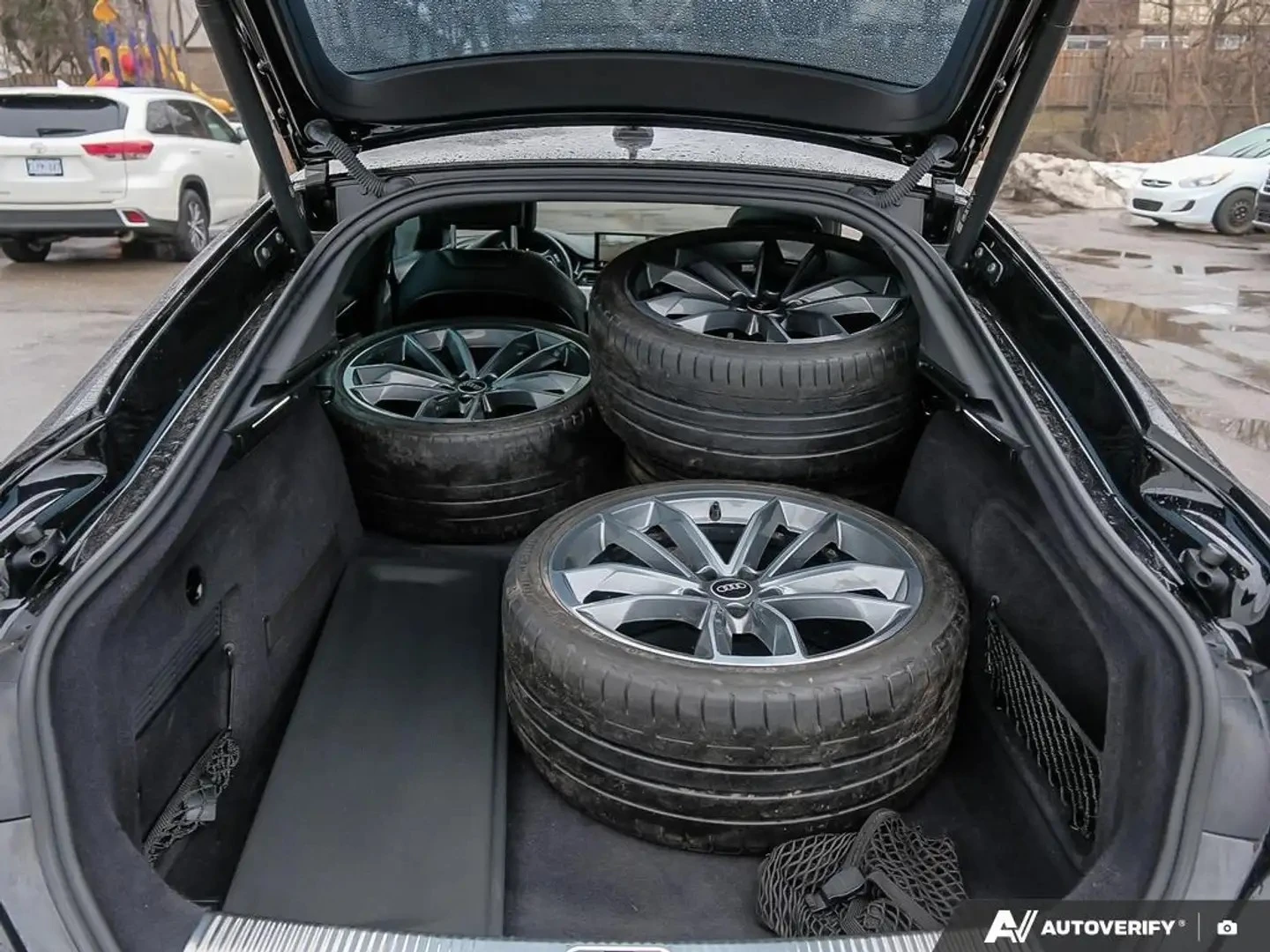 Audi A5 TECHNIK / QUATTRO / ДИГ.ТАБЛО / ПОДГРЕВИ / ШИБИДАХ, снимка 9 - Автомобили и джипове - 54420995