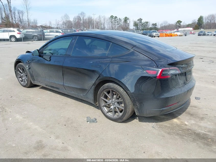 Tesla Model 3 Long Range Dual Motor All-Wheel Drive, снимка 3 - Автомобили и джипове - 54435731