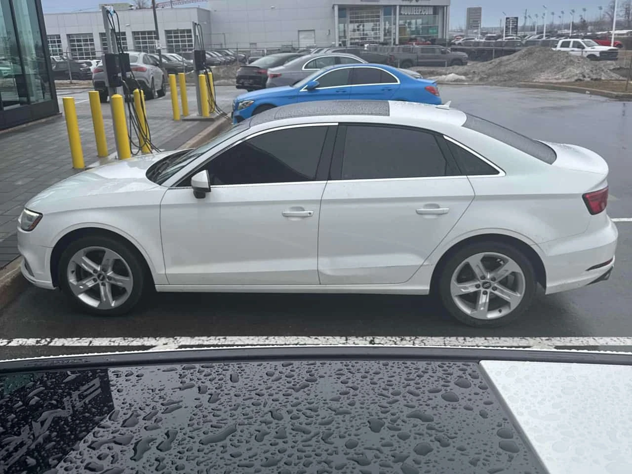 Audi A3 * Komfort * PANO* KEYLESS* �������*  | Mobile.bg � ����������� 2