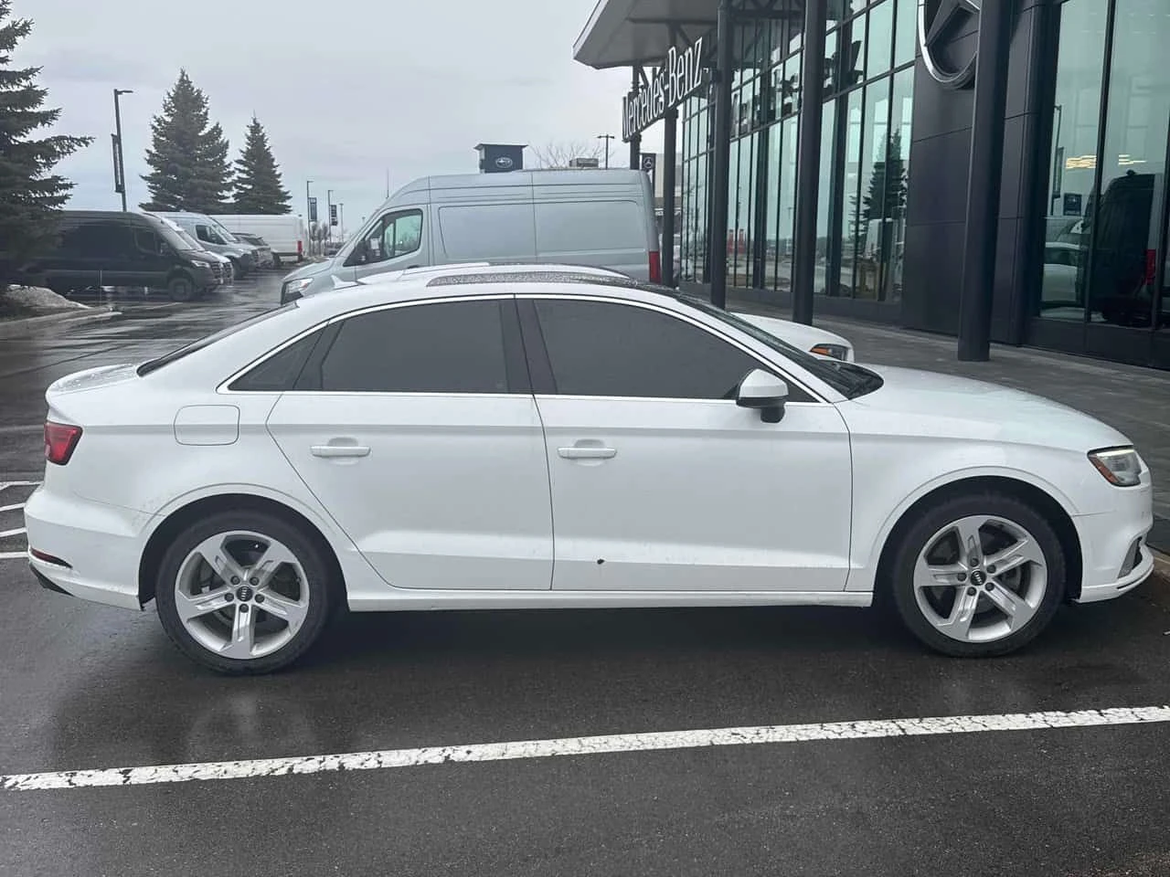 Audi A3 * Komfort * PANO* KEYLESS* �������*  | Mobile.bg � ����������� 3