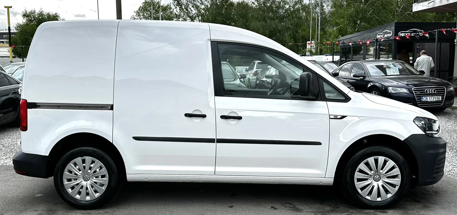 VW Caddy 2.0TDI 75HP BLUEMOTION EURO6B, снимка 4 - Автомобили и джипове - 54526907