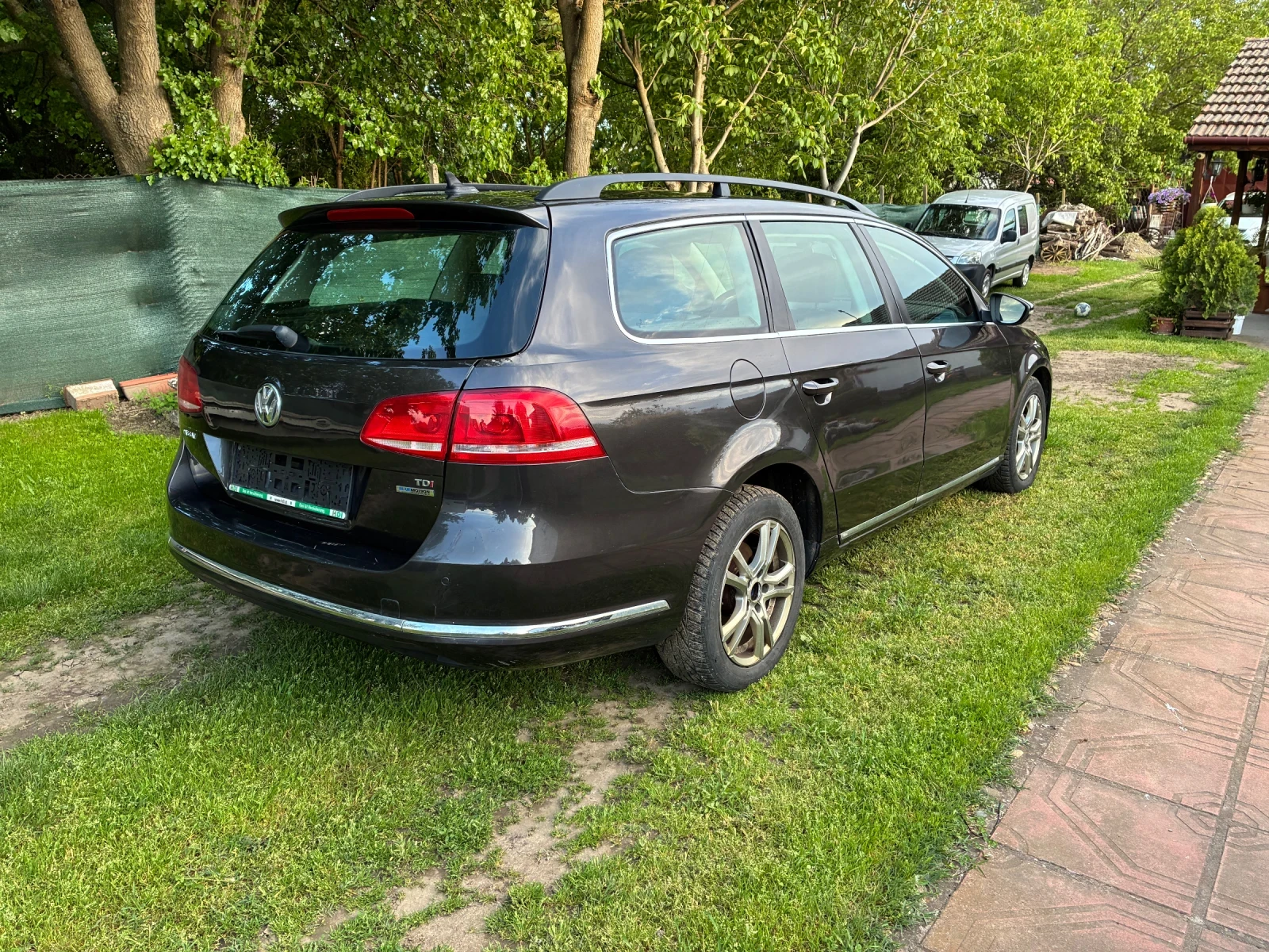 VW Passat B 7 Euro 5, снимка 3 - Автомобили и джипове - 54528645