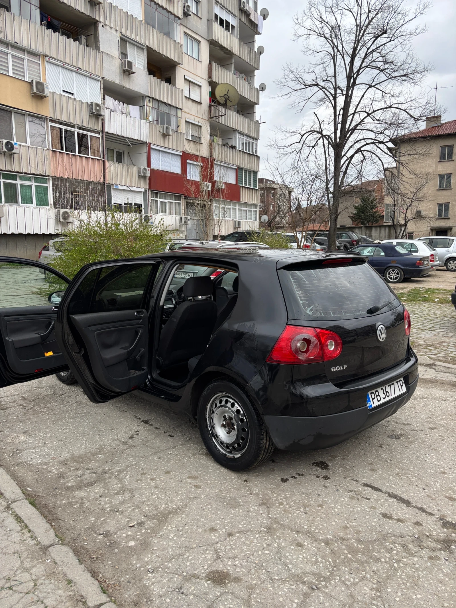 VW Golf, снимка 2 - Автомобили и джипове - 54647072