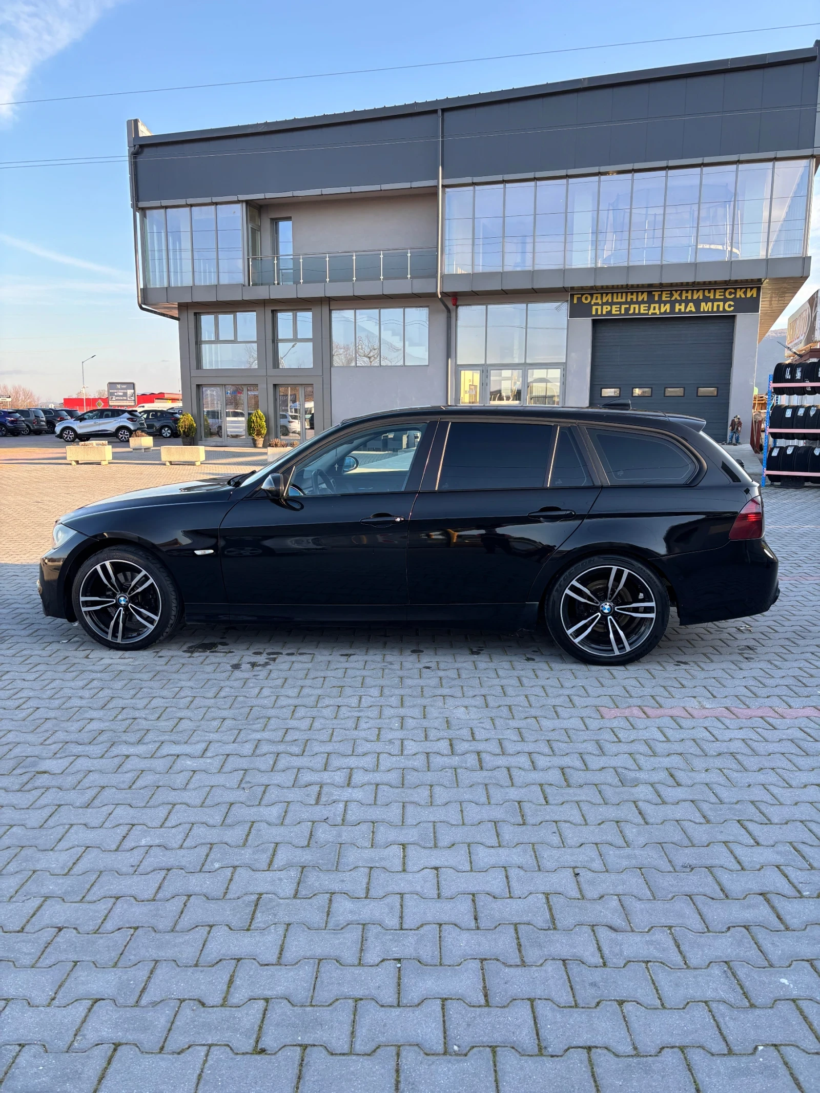 BMW 320 Топ, снимка 2 - Автомобили и джипове - 54743628