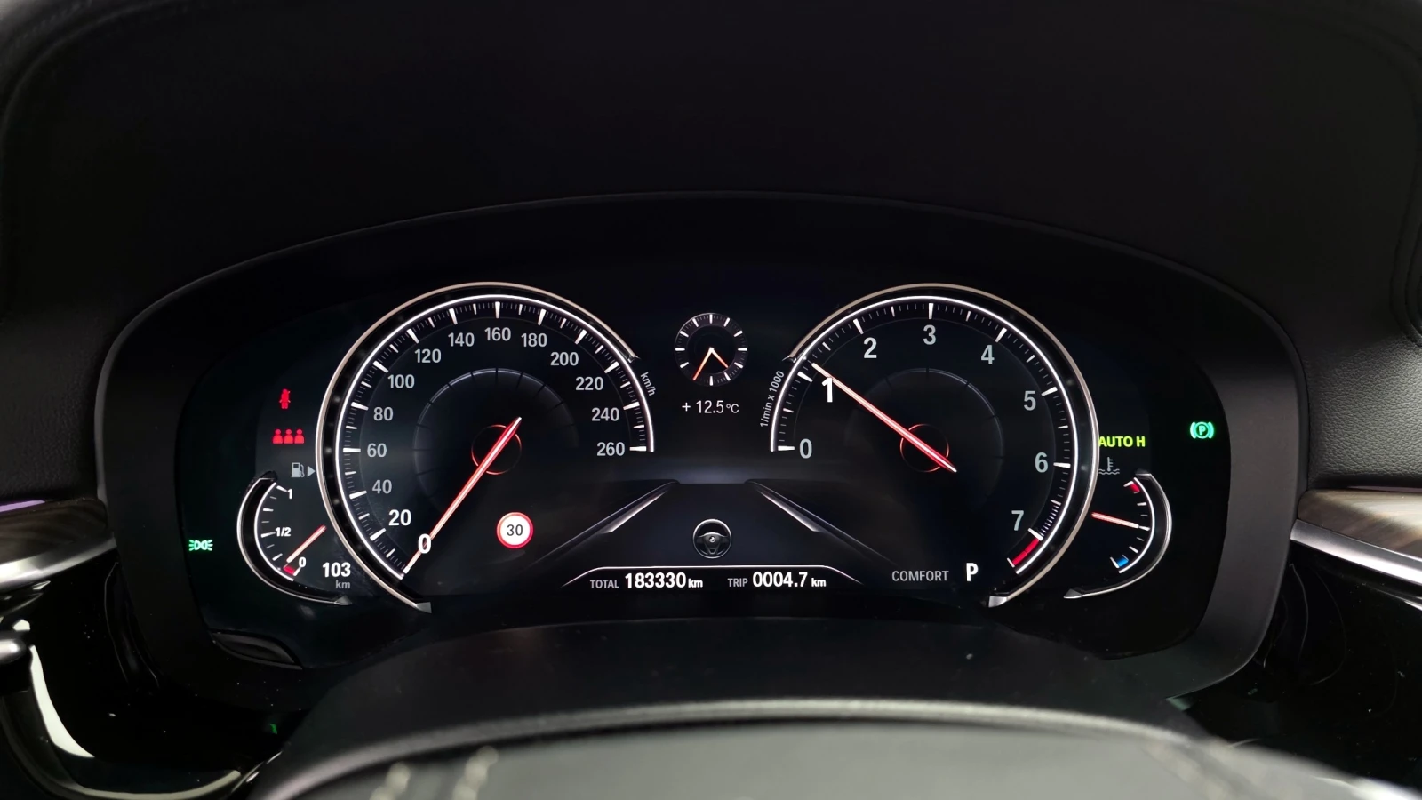 BMW 330 530i xDrive Luxury Plus| HUD| Адаптивен круиз| Пам, снимка 7 - Автомобили и джипове - 55328215