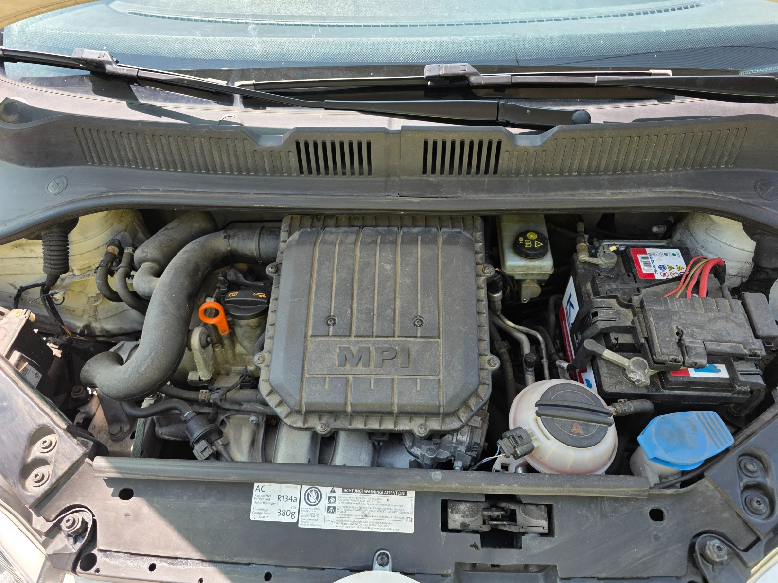 VW Up, снимка 8 - Автомобили и джипове - 55427094