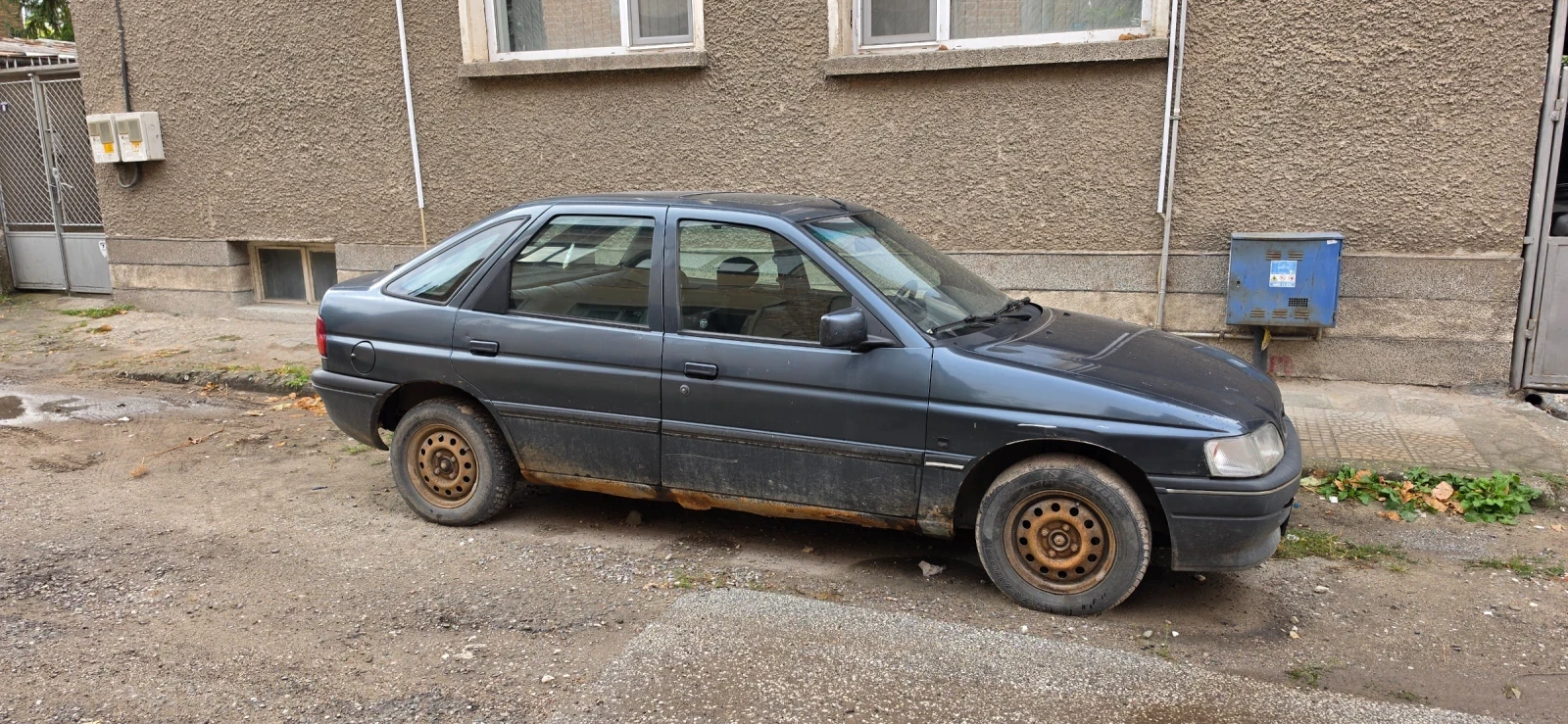 Ford Escort, снимка 3 - Автомобили и джипове - 56713115