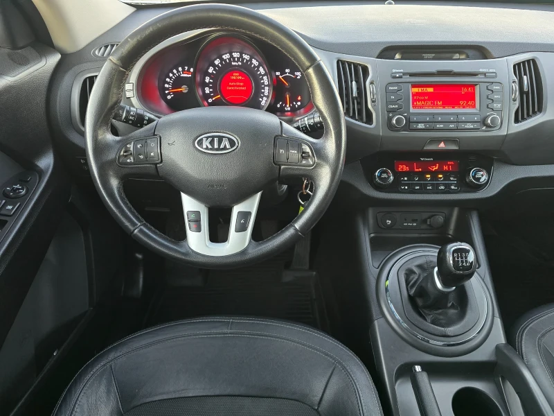 Kia Sportage 1.6i 135кс КОЖА ЕВРО 5, снимка 12 - Автомобили и джипове - 52740205