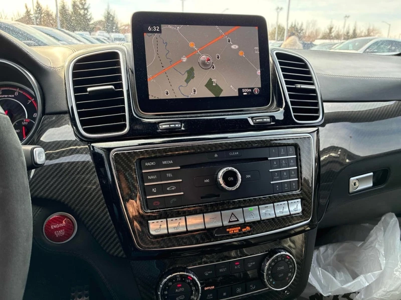 Mercedes-Benz GLE 63 S AMG * CARFAX * 360 КАМЕРИ* ПАНОРАМА* , снимка 9 - Автомобили и джипове - 53472314