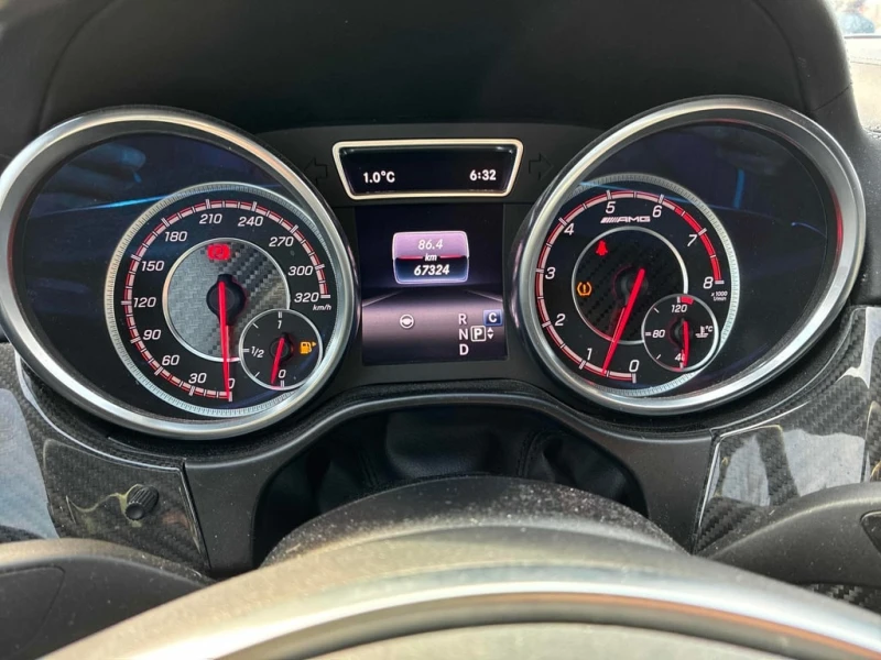 Mercedes-Benz GLE 63 S AMG * CARFAX * 360 КАМЕРИ* ПАНОРАМА* , снимка 8 - Автомобили и джипове - 53472314