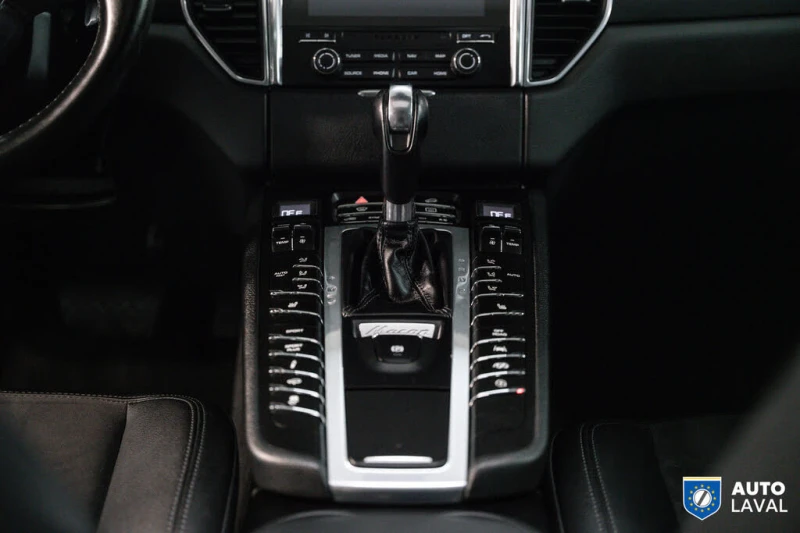 Porsche Macan  * АвтоКредит (ЦЕНА ДО БГ), снимка 16 - Автомобили и джипове - 53502075