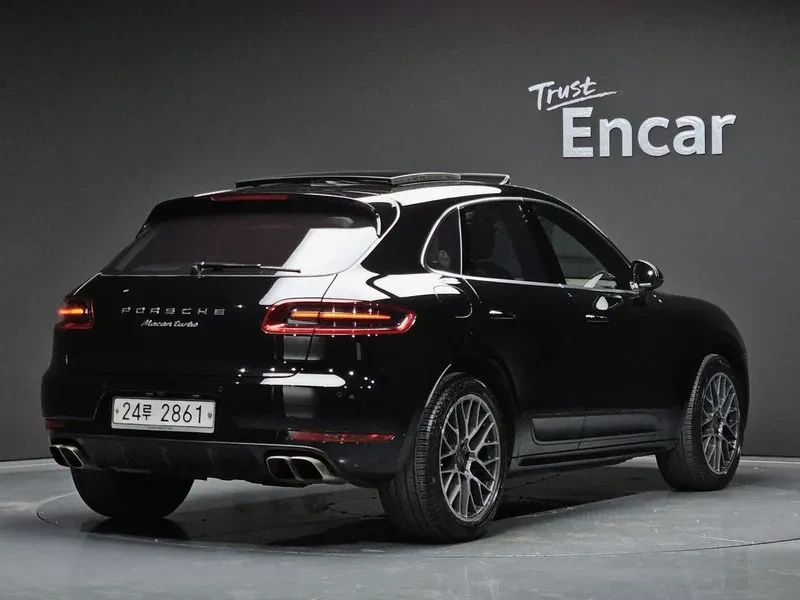 Porsche Macan TURBO / BURMESTER, снимка 2 - Автомобили и джипове - 55362907