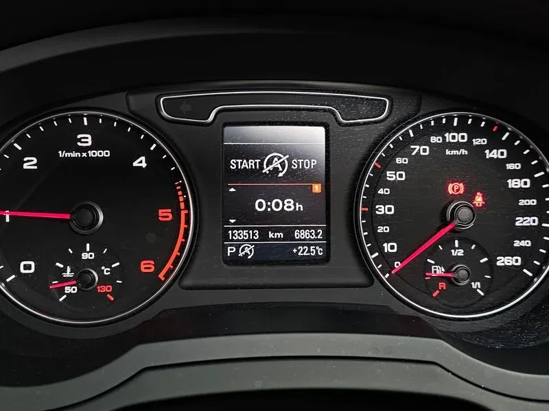 Audi Q3 2.0 TDI Quattro - САМО 30% АВАНС, снимка 8 - Автомобили и джипове - 56066423