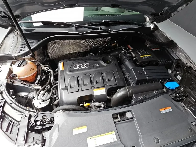 Audi Q3 2.0 TDI Quattro - САМО 30% АВАНС, снимка 6 - Автомобили и джипове - 56066423