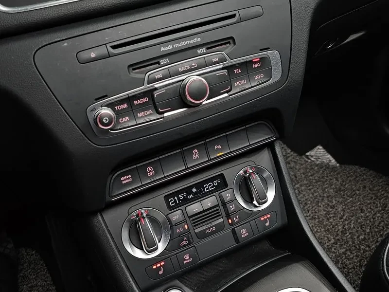 Audi Q3 2.0 TDI Quattro - САМО 30% АВАНС, снимка 17 - Автомобили и джипове - 56066423