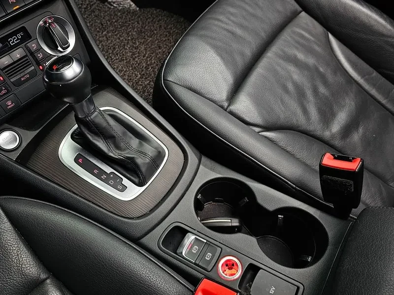 Audi Q3 2.0 TDI Quattro - САМО 30% АВАНС, снимка 9 - Автомобили и джипове - 56066423