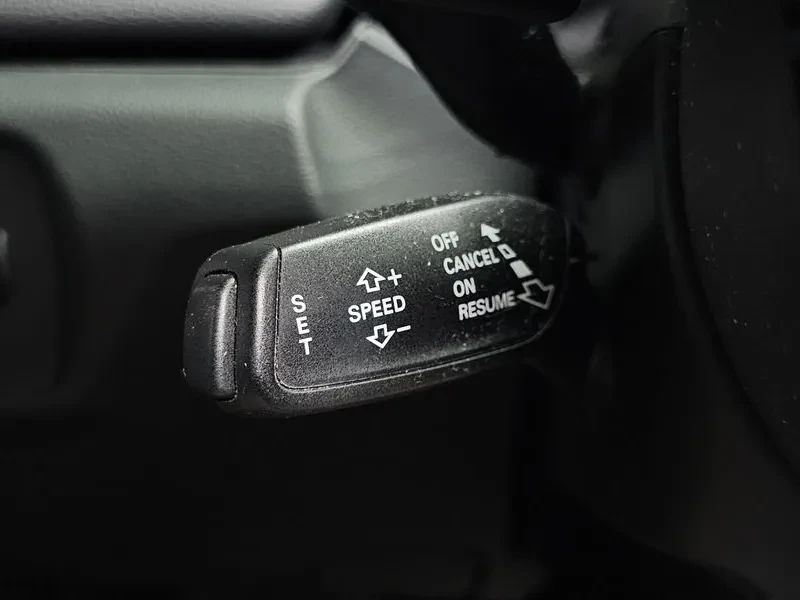 Audi Q3 2.0 TDI Quattro - САМО 30% АВАНС, снимка 13 - Автомобили и джипове - 56066423