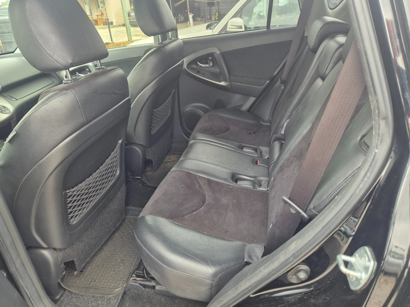 Toyota Rav4 Automatic  - изображение 6