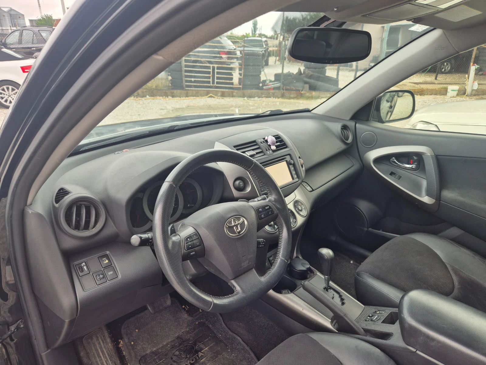 Toyota Rav4 Automatic  - изображение 4