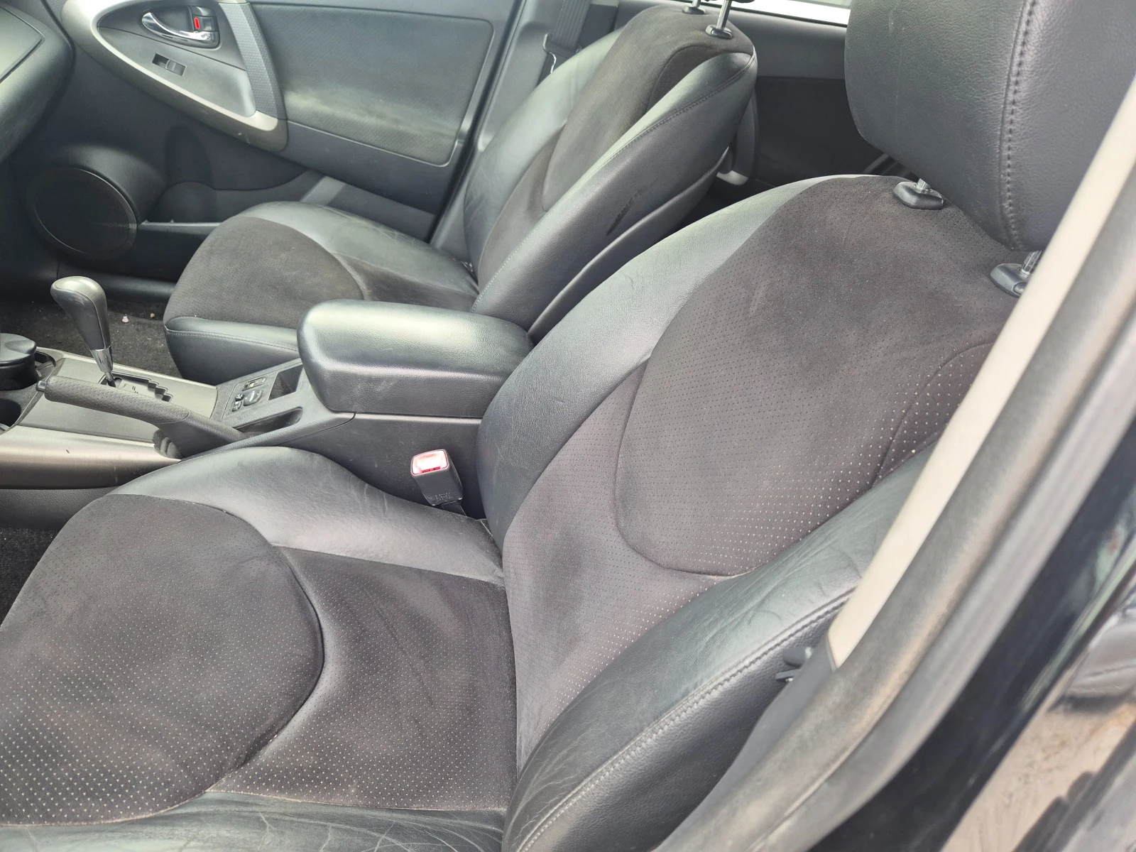 Toyota Rav4 Automatic  - изображение 5