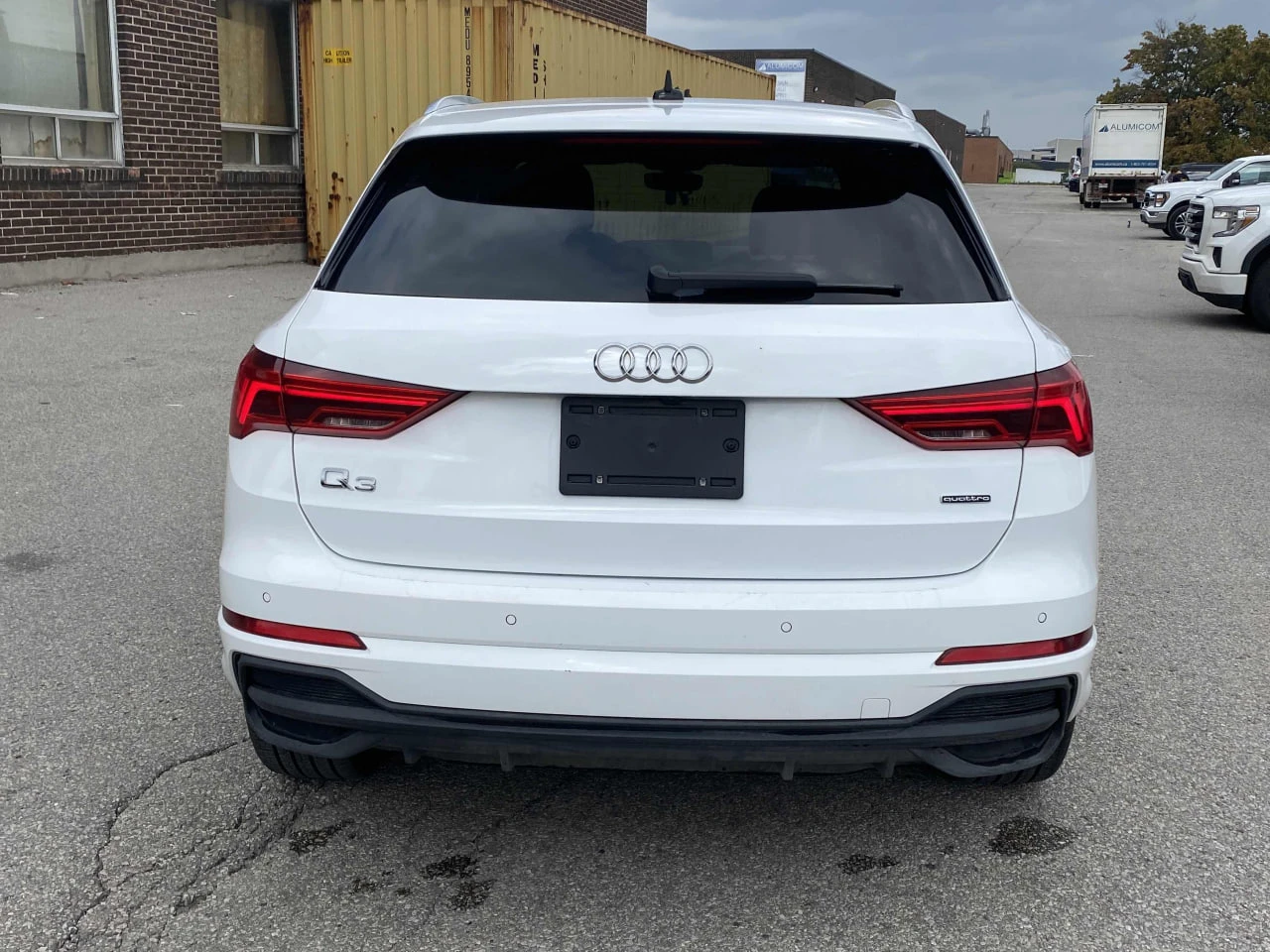 Audi Q3 * CARFAX * АВТО КРЕДИТ * ЦЕНА ДО БГ! - изображение 3