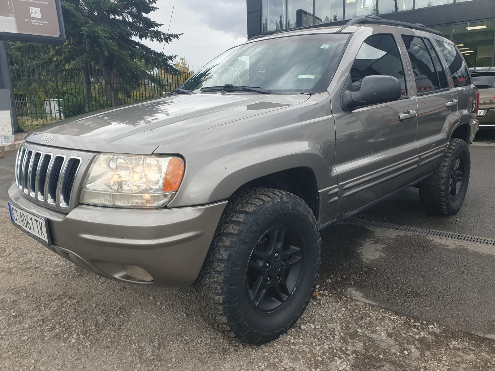Jeep Grand cherokee 4, 7 benzin GAZ !!! Сменени вериги преди 500км - изображение 5