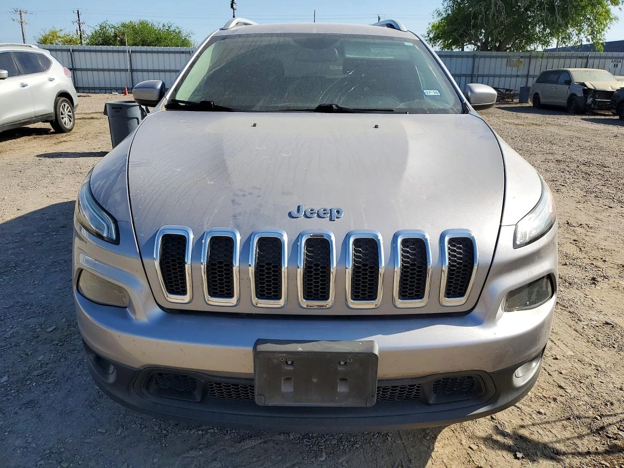 Jeep Cherokee 2.4l Latitude Plus, снимка 5 - Автомобили и джипове - 54705962