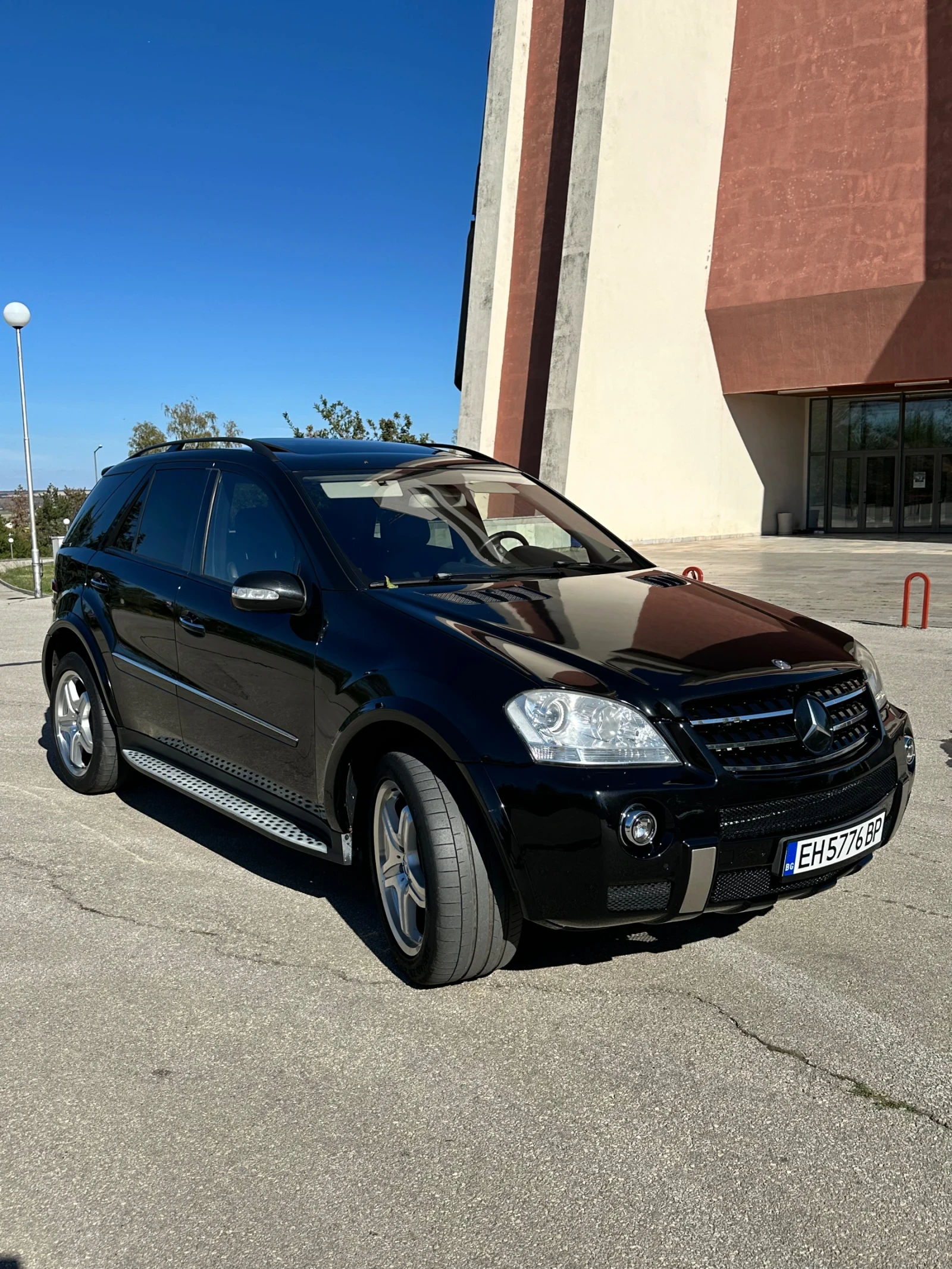 Mercedes-Benz ML 320 AMG OFF-ROAD, снимка 2 - Автомобили и джипове - 55043013