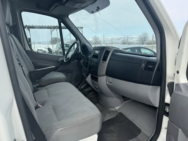 VW Crafter 2.5TDI 109к.с., снимка 10 - Бусове и автобуси - 48729041