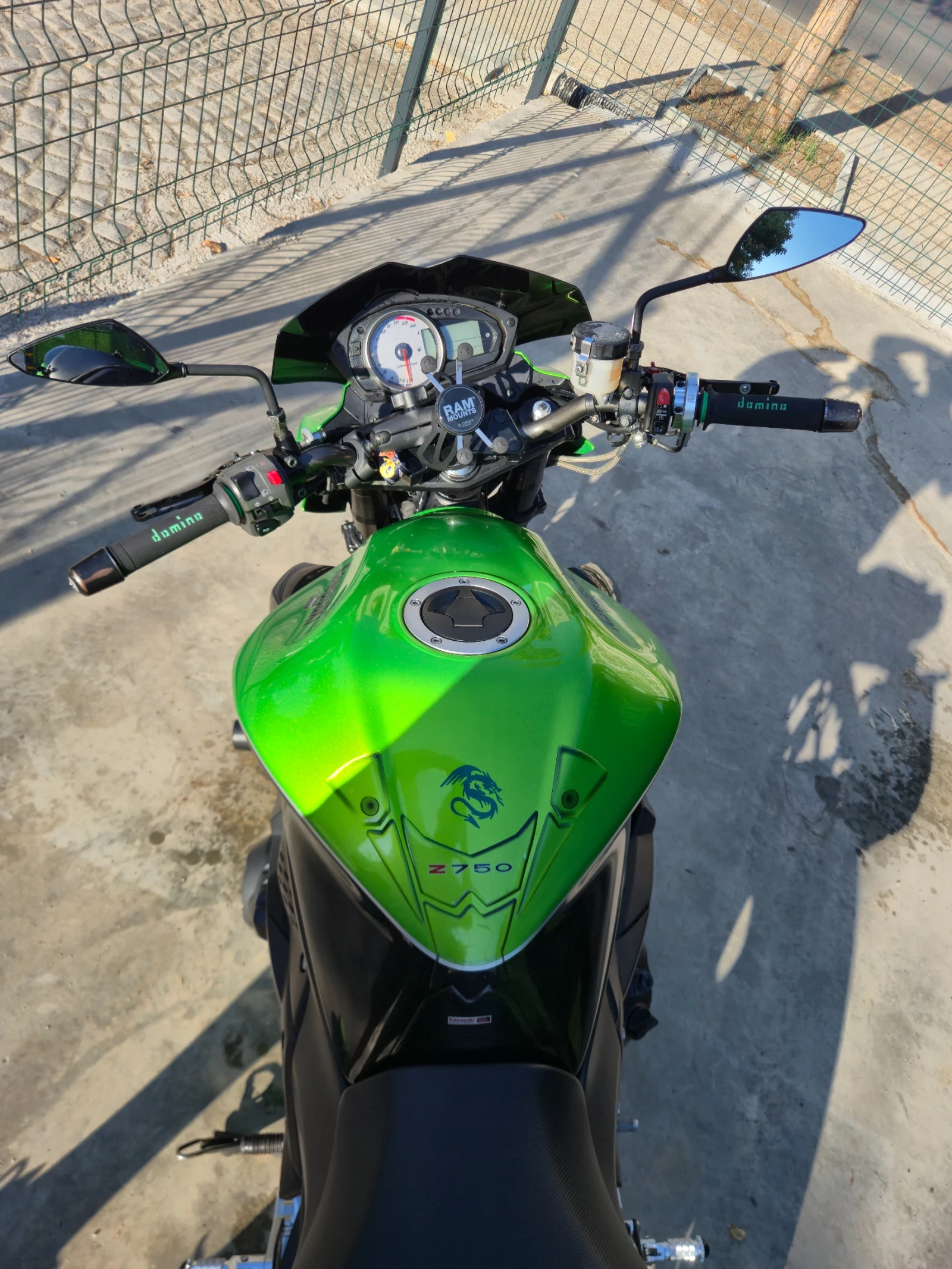 Kawasaki Z Z750, снимка 4 - Мотоциклети и мототехника - 56161284
