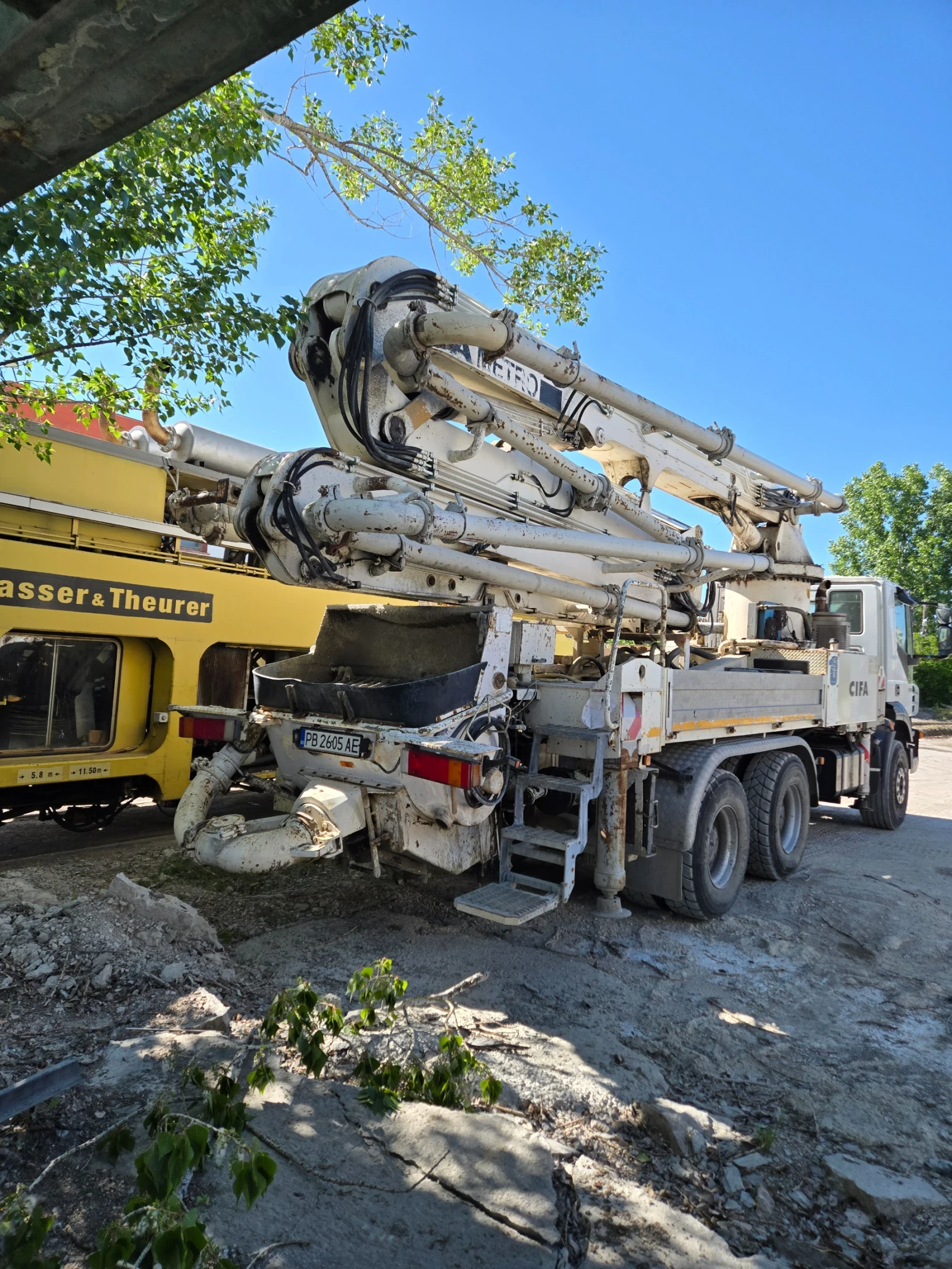 Бетон помпа Iveco, снимка 10 - Индустриална техника - 54570660
