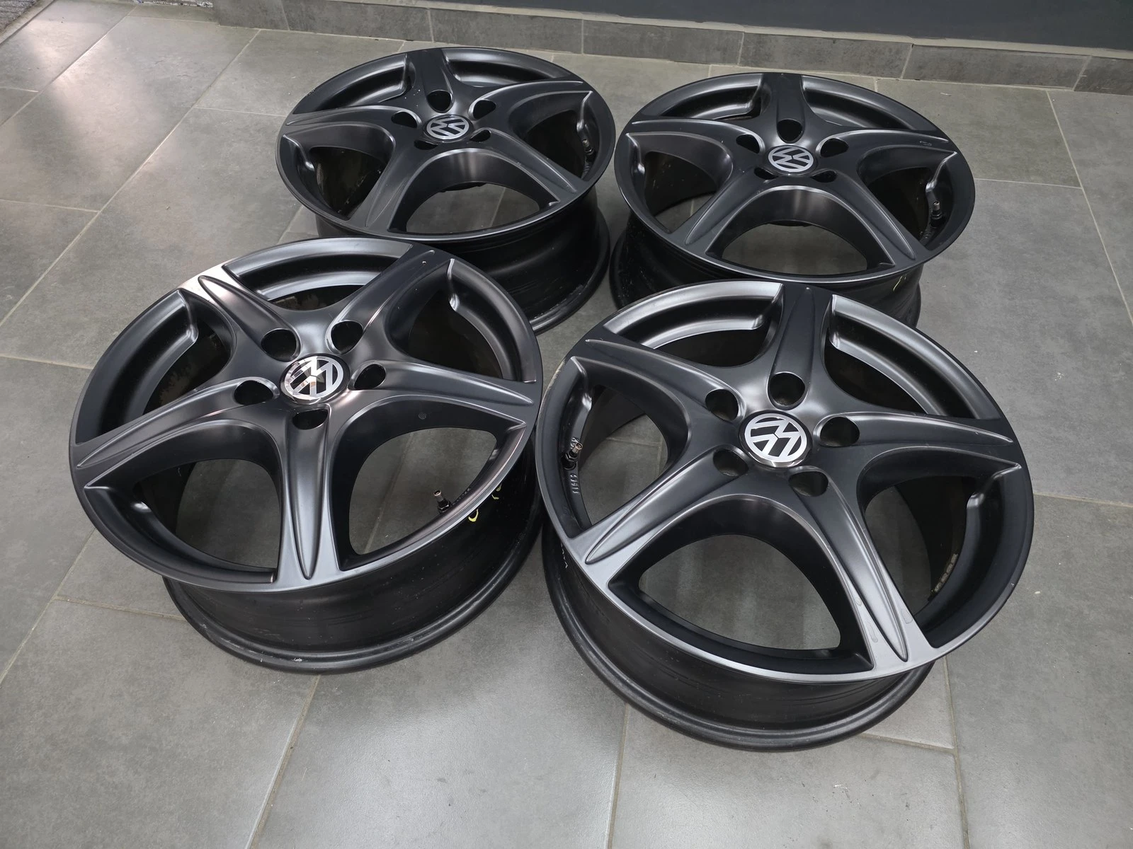 Джанти за VW, снимка 2 - Гуми и джанти - 56719332