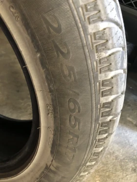 Гуми Зимни 225/65R17, снимка 4 - Гуми и джанти - 46989506