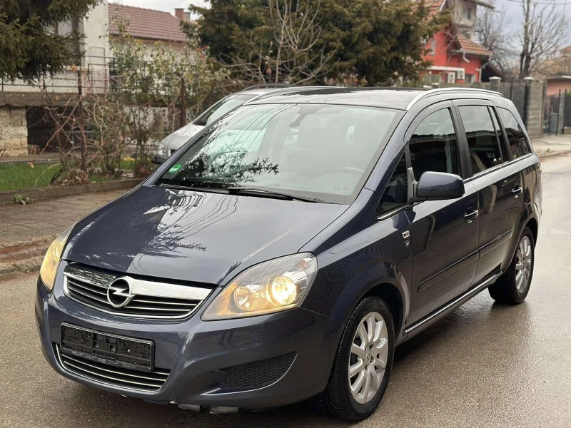 Opel Zafira 1.8 Бензин 140 к.с, снимка 1 - Автомобили и джипове - 48405343