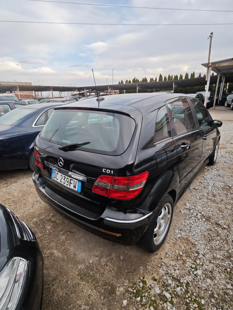 Mercedes-Benz B 180 2.0CDI , снимка 4 - Автомобили и джипове - 48954040