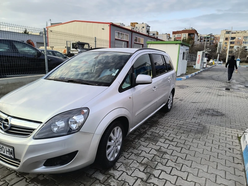 Opel Zafira Ван, снимка 6 - Автомобили и джипове - 48949308