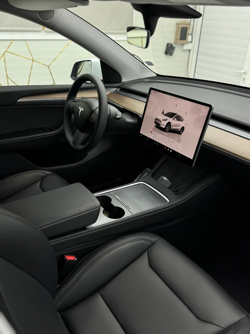 Tesla Model Y Long Range, снимка 7 - Автомобили и джипове - 48980182