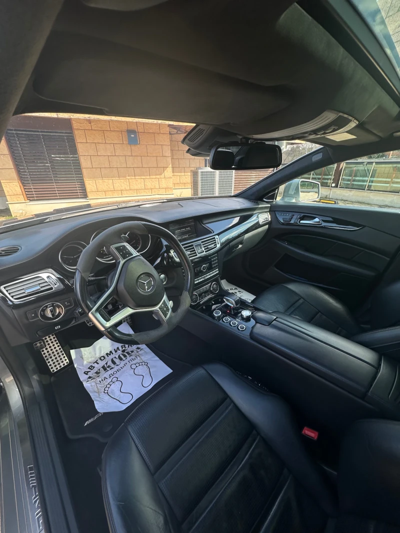Mercedes-Benz CLS 63 AMG Performance pack, снимка 8 - Автомобили и джипове - 52855491