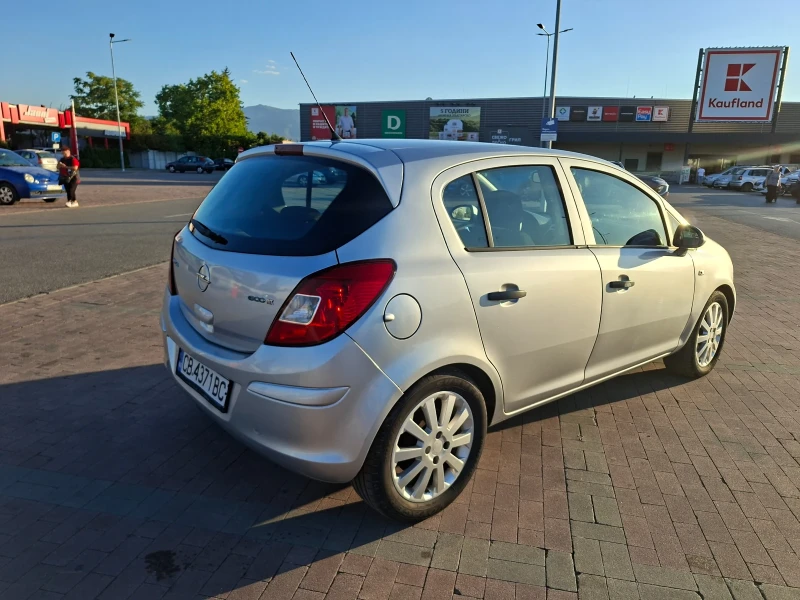 Opel Corsa, снимка 7 - Автомобили и джипове - 51812621