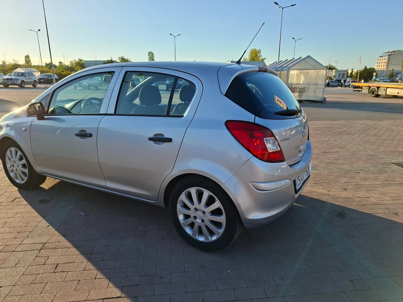 Opel Corsa, снимка 5 - Автомобили и джипове - 51812621