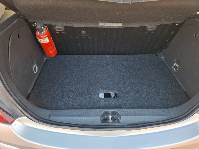 Opel Corsa, снимка 11 - Автомобили и джипове - 51812621