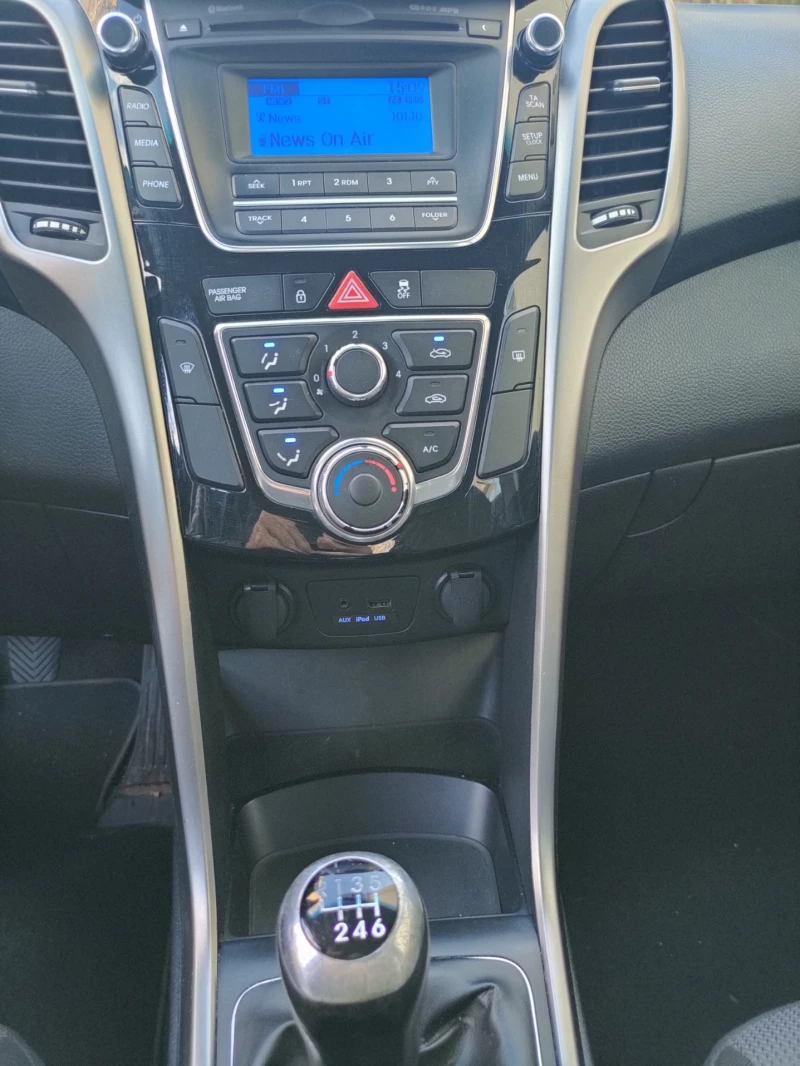 Hyundai I30 crdi , снимка 5 - Автомобили и джипове - 52189721