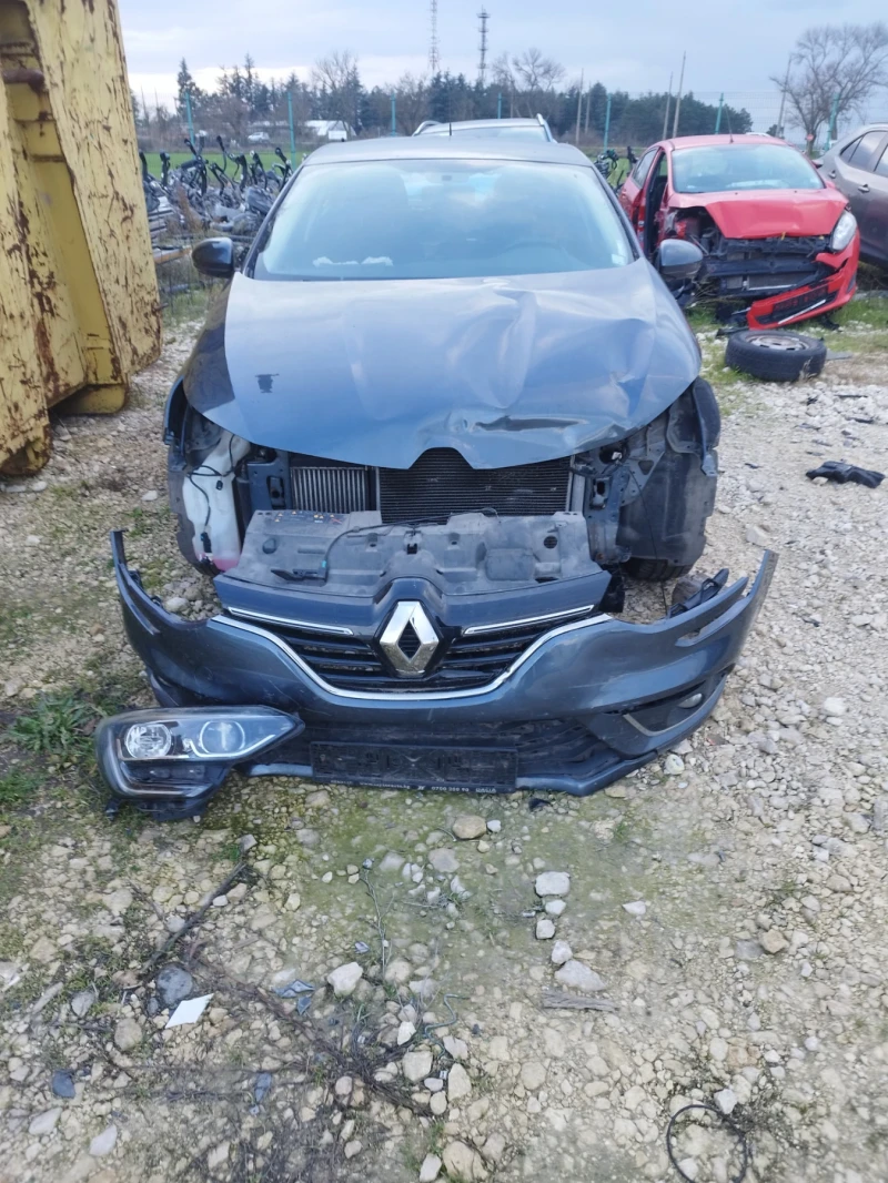 Renault Megane 1.2i H5FF, снимка 3 - Автомобили и джипове - 52572444