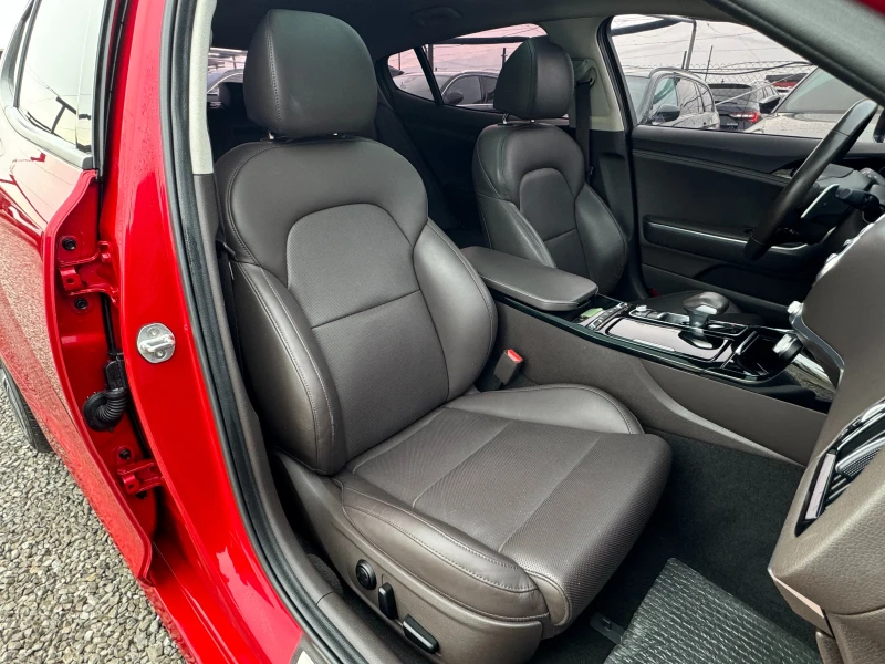 Kia Stinger 2.2d ! 2WD ! Platinum !, снимка 10 - Автомобили и джипове - 52727198
