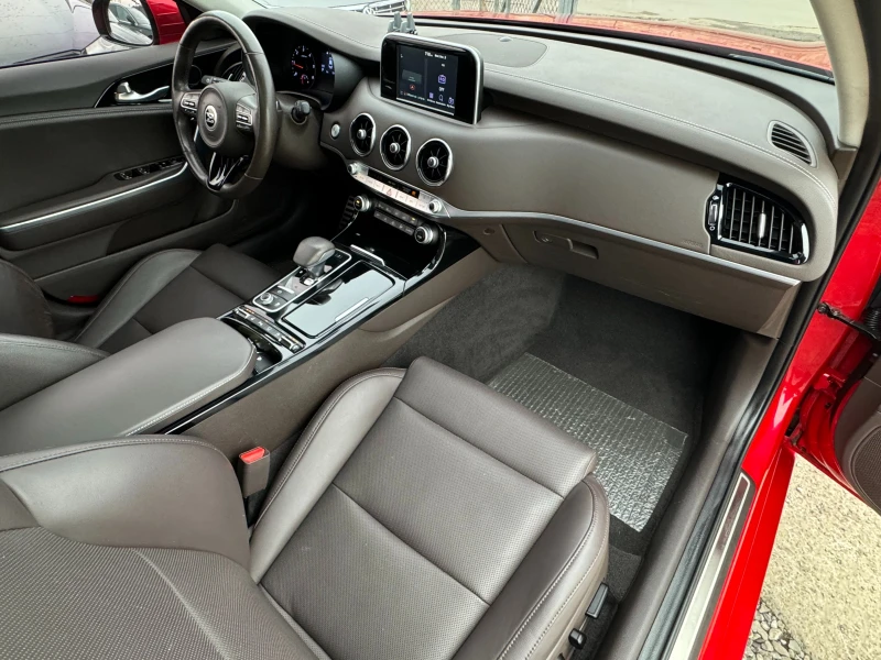 Kia Stinger 2.2d ! 2WD ! Platinum !, снимка 11 - Автомобили и джипове - 52727198