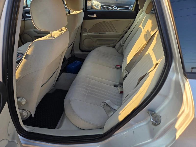 Alfa Romeo 159 sportwagon 1.9jtd-M, снимка 8 - Автомобили и джипове - 52848628