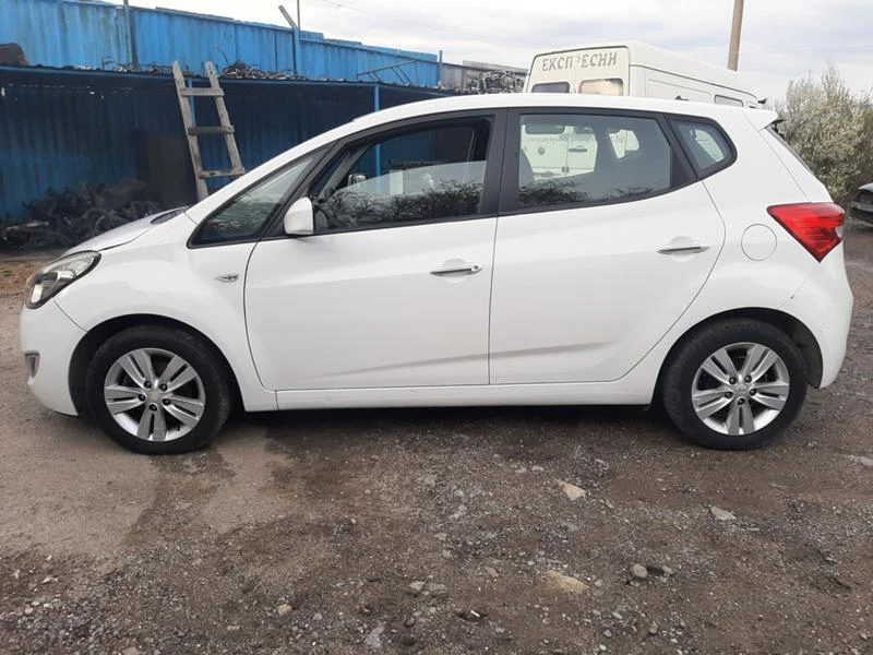 Hyundai Ix20 1.4 crdi, снимка 8 - Автомобили и джипове - 47271257