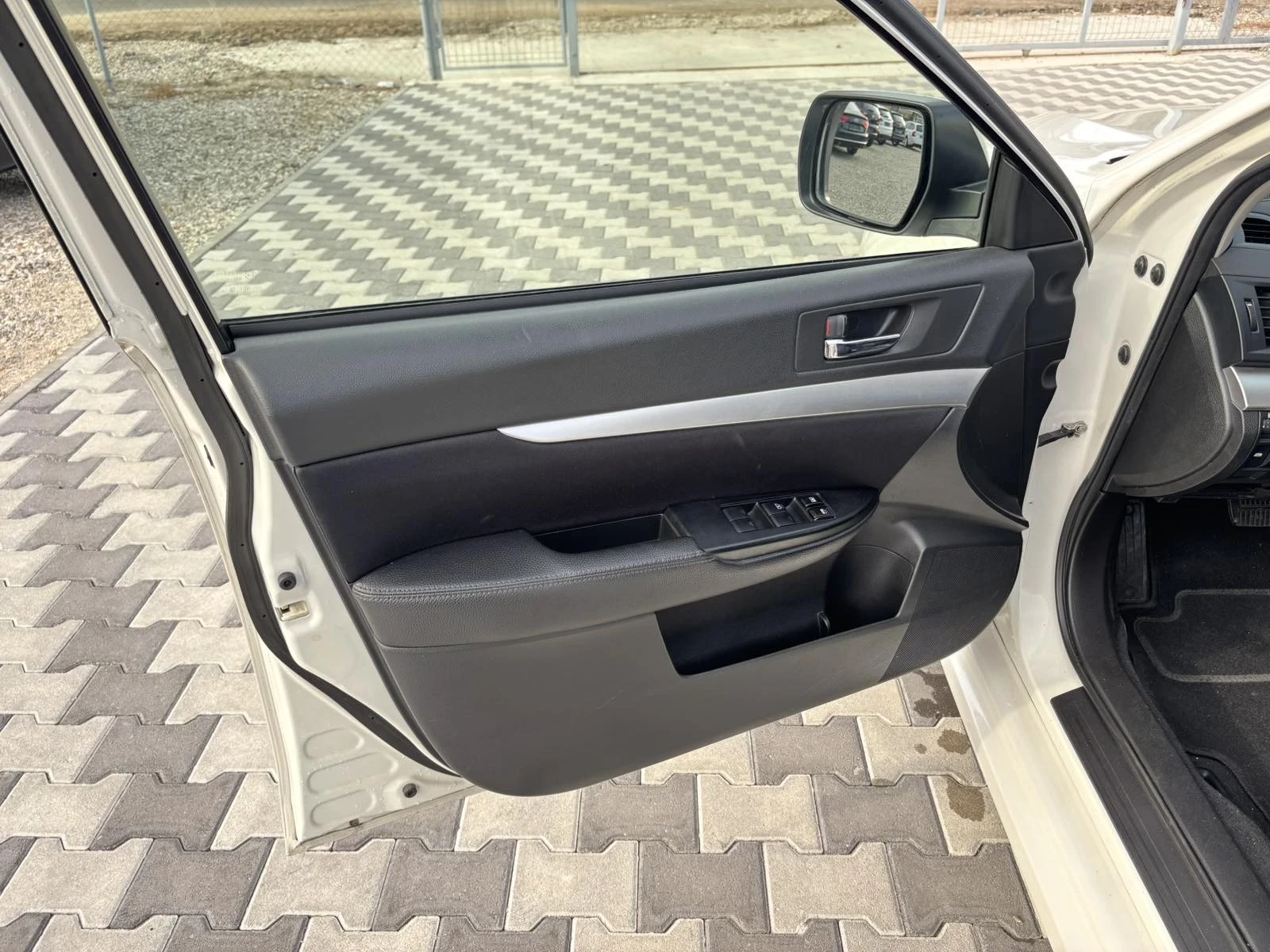 Subaru Legacy LEGACY SWISS | Mobile.bg � ����������� 11