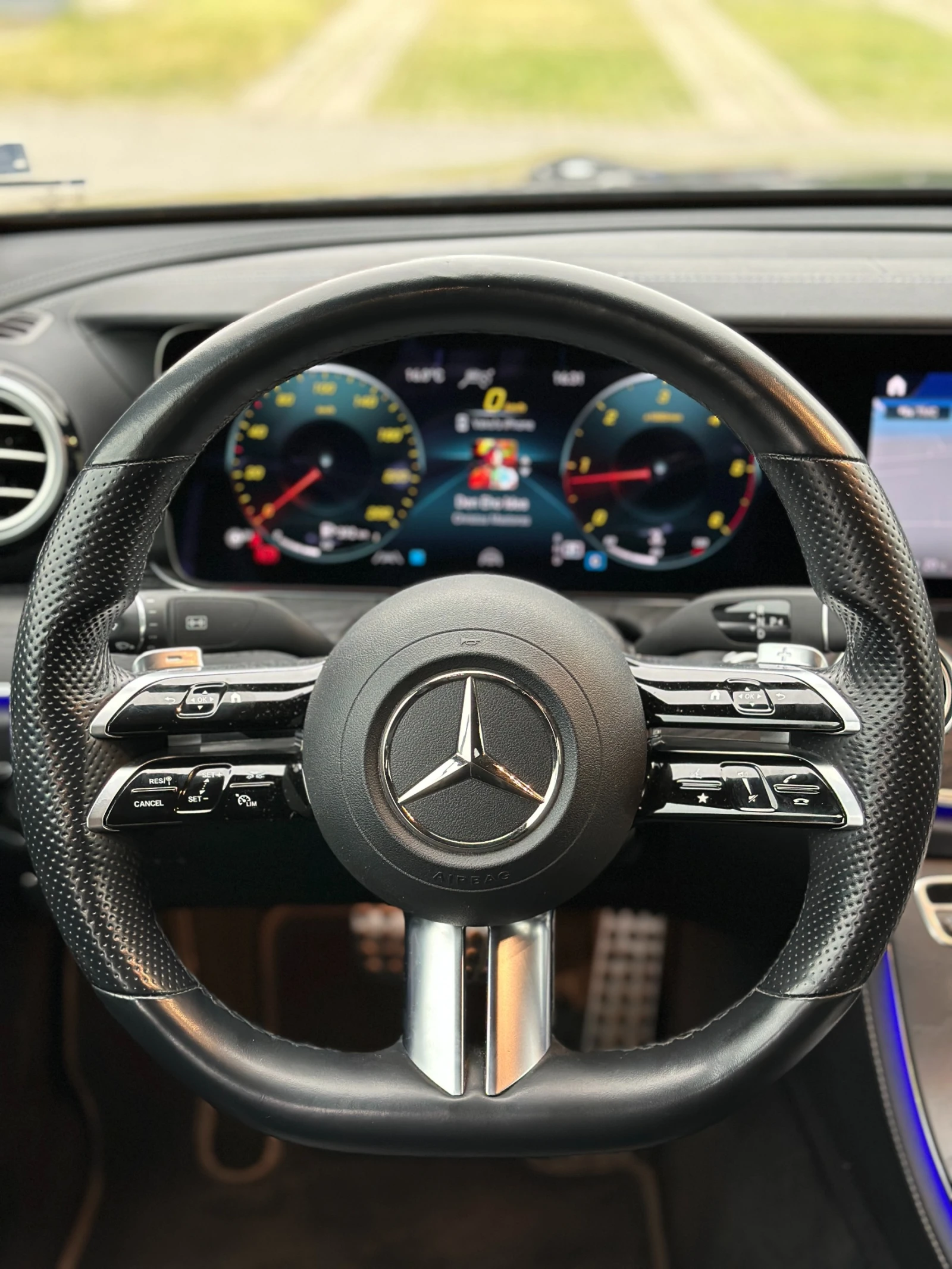 Mercedes-Benz E 220 Facelift* AMG* 360* DISTRONIC* Heating Seats*  - изображение 8
